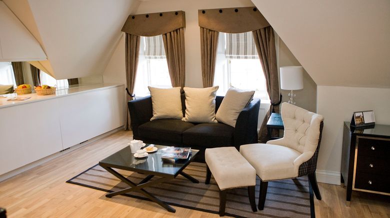 <b>Fraser Suites Edinburgh Room</b>. Images powered by <a href="https://www.leonardoworldwide.com/" title="Leonardo Worldwide" target="_blank">Leonardo</a>.
