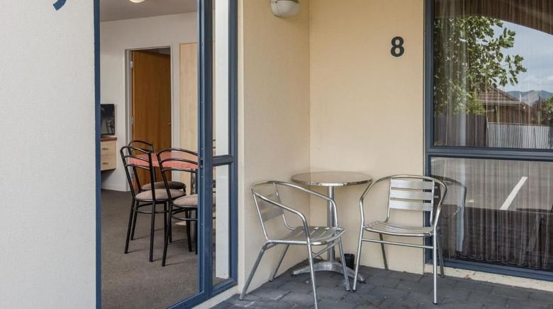 <b>Bella Vista Motel Nelson Room</b>. Images powered by <a href="https://www.leonardoworldwide.com/" title="Leonardo Worldwide" target="_blank">Leonardo</a>.