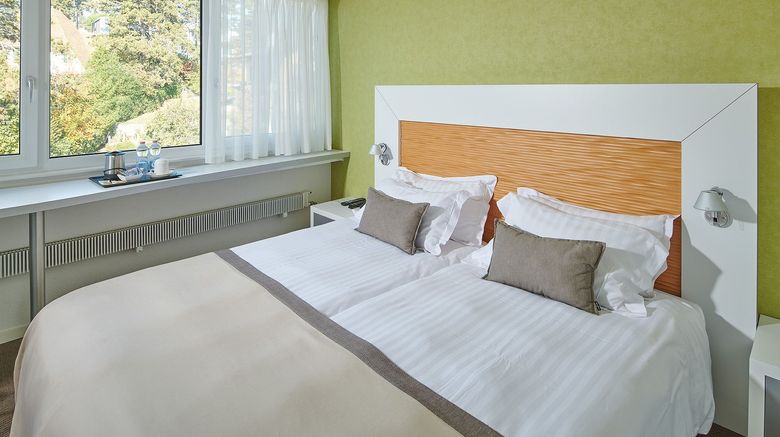 <b>Le Leman Hotel Room</b>. Images powered by <a href="https://www.leonardoworldwide.com/" title="Leonardo Worldwide" target="_blank">Leonardo</a>.