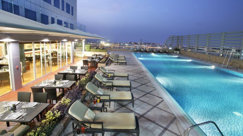 <b>La Suite Dubai Hotel & Apartments Pool</b>. Images powered by <a href="https://www.leonardoworldwide.com/" title="Leonardo Worldwide" target="_blank">Leonardo</a>.