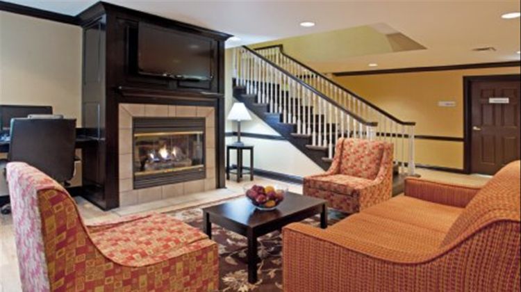 Holiday Inn Express & Suites Columbus Ea Lobby
