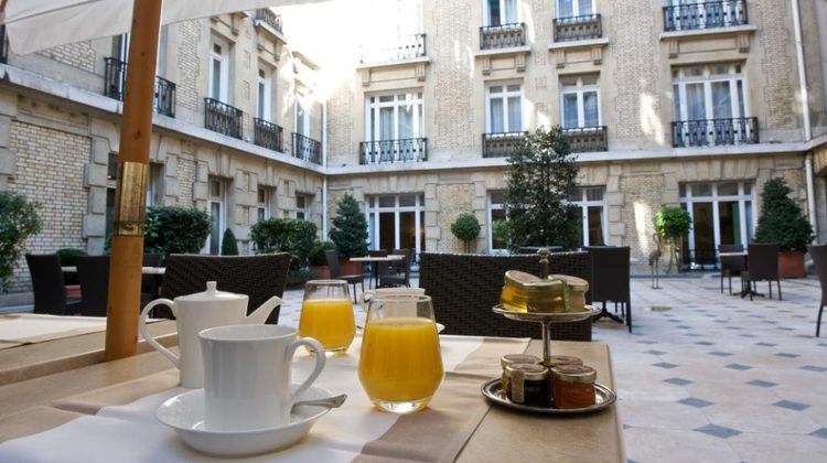 Fraser Suites Le Claridge Champs-Elysees Exterior