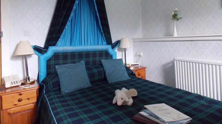 Atholl Arms Hotel Room