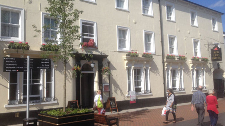 Red Lion Hotel Restaurant