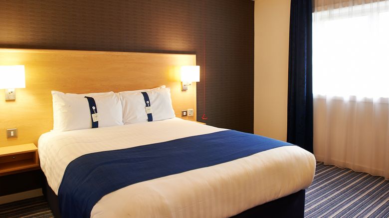 <b>Holiday Inn Express Manchester Airport Room</b>. Images powered by <a href="https://www.leonardoworldwide.com/" title="Leonardo Worldwide" target="_blank">Leonardo</a>.