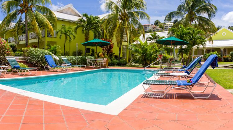 Bay Gardens Inn Pool