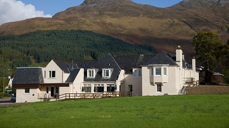 The Glencoe Inn Exterior
