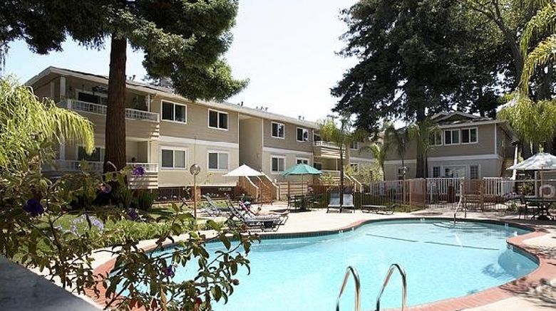 <b>Laurel Grove Apartments Pool</b>. Images powered by <a href="https://www.leonardoworldwide.com/" title="Leonardo Worldwide" target="_blank">Leonardo</a>.