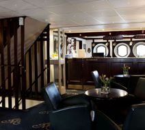 Malardrottningen Yacht Hotel Lobby