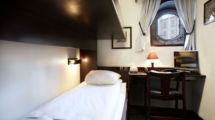 Malardrottningen Yacht Hotel Room
