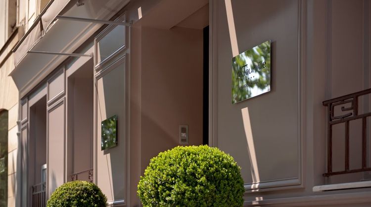 Le Tourville Hotel Exterior