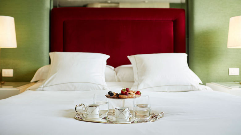 <b>Lord Byron Hotel Suite</b>. Images powered by <a href="https://www.leonardoworldwide.com/" title="Leonardo Worldwide" target="_blank">Leonardo</a>.