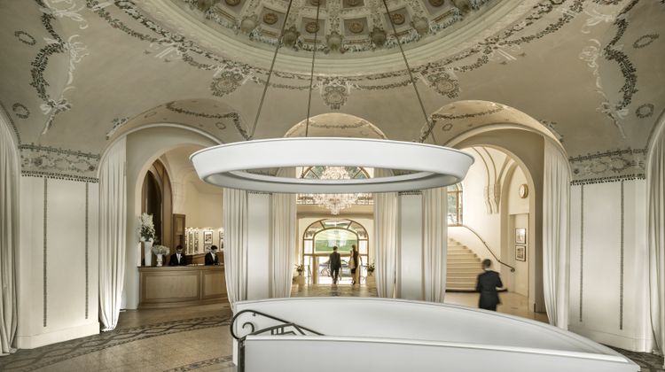 Hotel Royal-Evian Resort Lobby