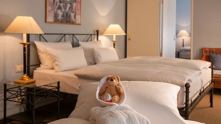 Hotel Elbflorenz Dresden Room
