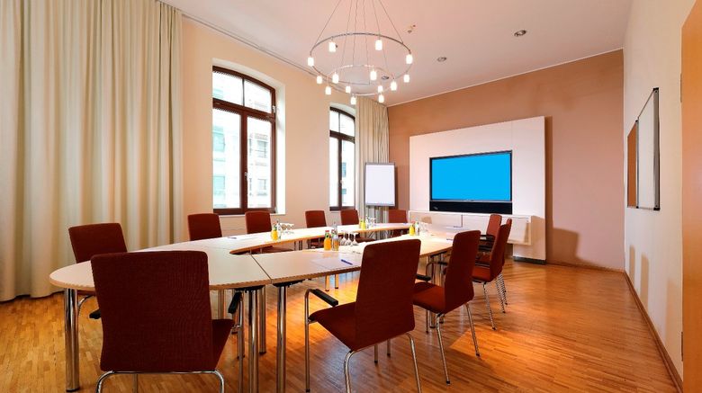 <b>Flandrischer Hof Hotel Meeting</b>. Images powered by <a href="https://www.leonardoworldwide.com/" title="Leonardo Worldwide" target="_blank">Leonardo</a>.