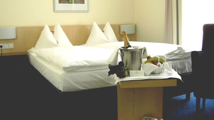 Flandrischer Hof Hotel Room