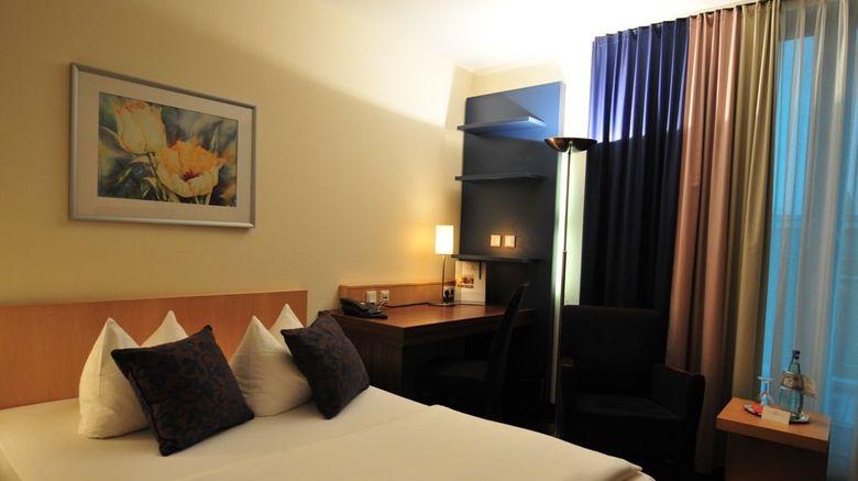<b>Flandrischer Hof Hotel Room</b>. Images powered by <a href="https://www.leonardoworldwide.com/" title="Leonardo Worldwide" target="_blank">Leonardo</a>.