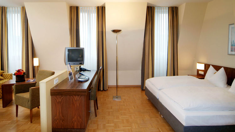Flandrischer Hof Hotel Room