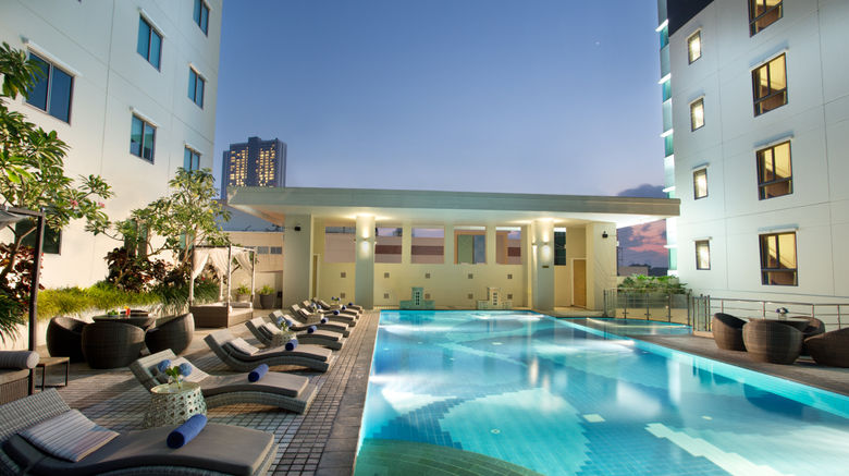 <b>Ascott Waterplace Surabaya Pool</b>. Images powered by <a href="https://www.leonardoworldwide.com/" title="Leonardo Worldwide" target="_blank">Leonardo</a>.