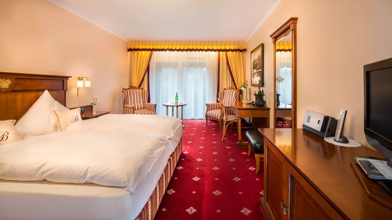 <b>Bellevue Rheinhotel Room</b>. Images powered by <a href="https://www.leonardoworldwide.com/" title="Leonardo Worldwide" target="_blank">Leonardo</a>.