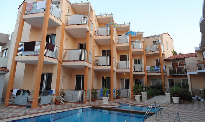 Girogiali Beach Hotel Exterior