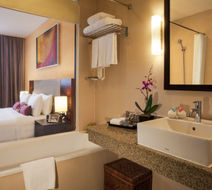 Somerset Hoa Binh Room