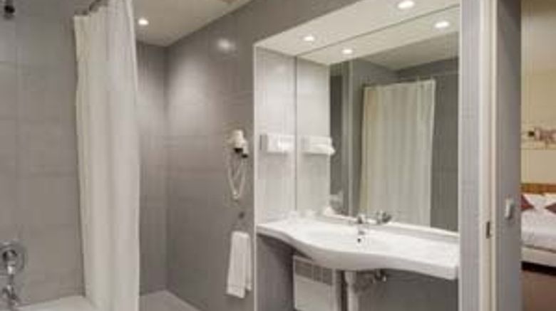 <b>Astoria Hotel Antwerp Room</b>. Images powered by <a href="https://www.leonardoworldwide.com/" title="Leonardo Worldwide" target="_blank">Leonardo</a>.