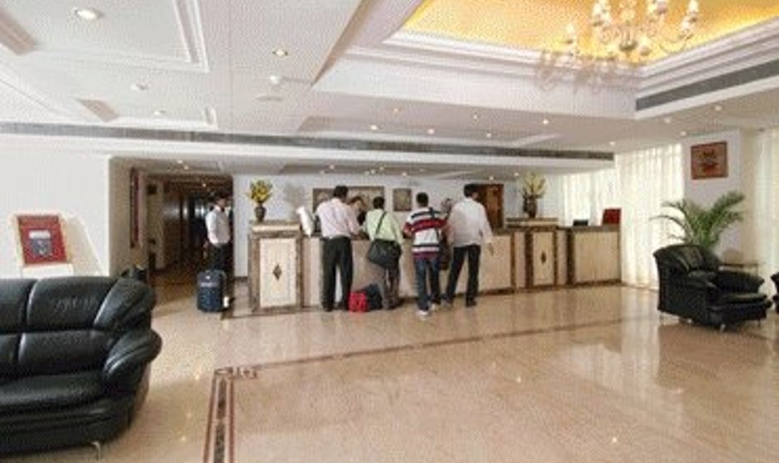 Hotel Gemini Continental Lobby