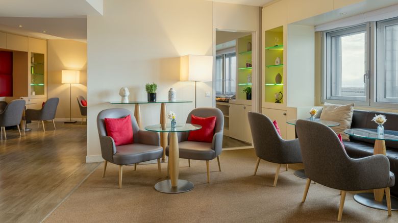 <b>Sheraton Paris Airport Hotel & Conf Ctr Meeting</b>. Images powered by <a href="https://www.leonardoworldwide.com/" title="Leonardo Worldwide" target="_blank">Leonardo</a>.