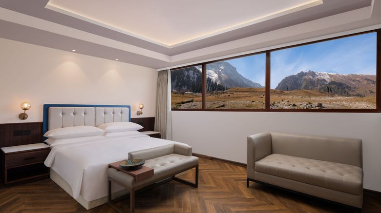 <b>Four Points by Sheraton Sonmarg Resort Suite</b>. Images powered by <a href="https://www.leonardoworldwide.com/" title="Leonardo Worldwide" target="_blank">Leonardo</a>.