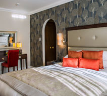 Oakley Hall Hotel Basingstoke Room