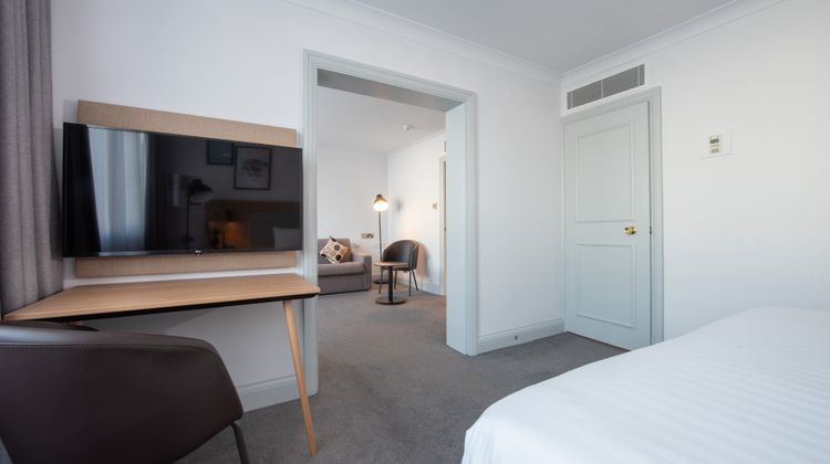 Holiday Inn Glasgow Airport Suite
