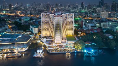 Royal Orchid Sheraton Hotel & Towers