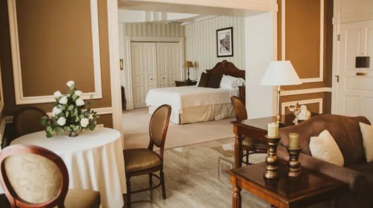 General Morgan Inn & Conference Center Suite
