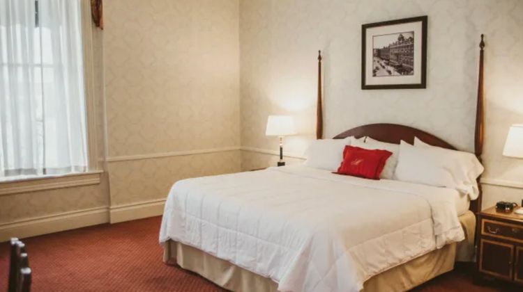 General Morgan Inn & Conference Center Room