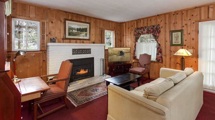 Stanford Inn by the Sea Suite