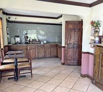 Scottish Inn Lobby