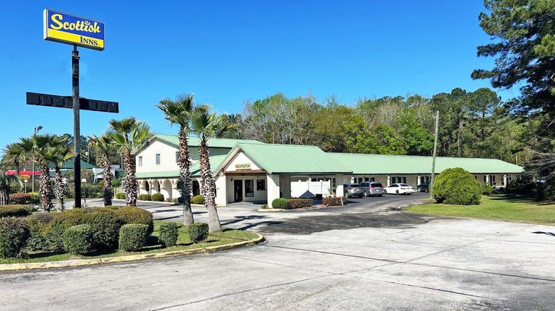 <b>Scottish Inn Exterior</b>. Images powered by <a href="https://www.leonardoworldwide.com/" title="Leonardo Worldwide" target="_blank">Leonardo</a>.