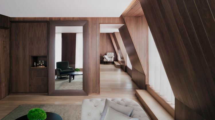 The London EDITION Suite