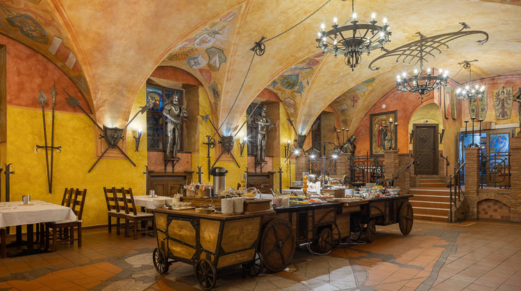 Pytloun Old Armoury Hotel Prague Restaurant