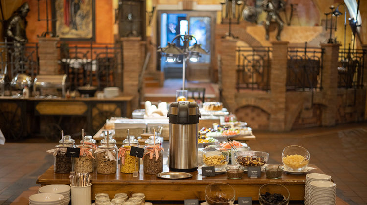 Pytloun Old Armoury Hotel Prague Restaurant