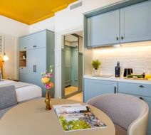 Citadines Canal Amsterdam Room