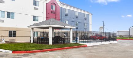 Candlewood Suites Nederland Exterior
