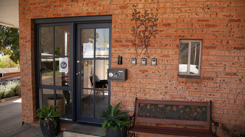 <b>Bega Downs Motor Inn Lobby</b>. Images powered by <a href="https://www.leonardoworldwide.com/" title="Leonardo Worldwide" target="_blank">Leonardo</a>.
