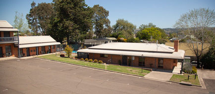 Bega Downs Motor Inn Exterior