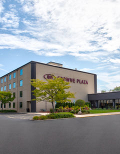 Crowne Plaza Chicago Northbrook