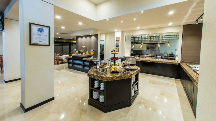Courtyard by Marriottt San Luis Potosi Restaurant
