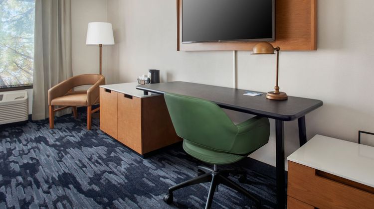 Fairfield Inn Rochester South Room