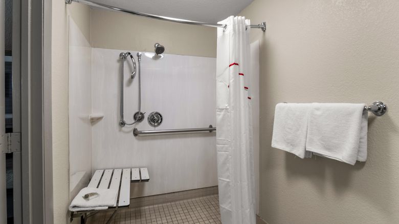 <b>Red Roof Inn Enfield Room</b>. Images powered by <a href="https://www.leonardoworldwide.com/" title="Leonardo Worldwide" target="_blank">Leonardo</a>.