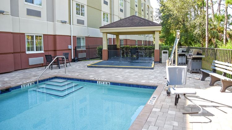 Candlewood Suites Pool